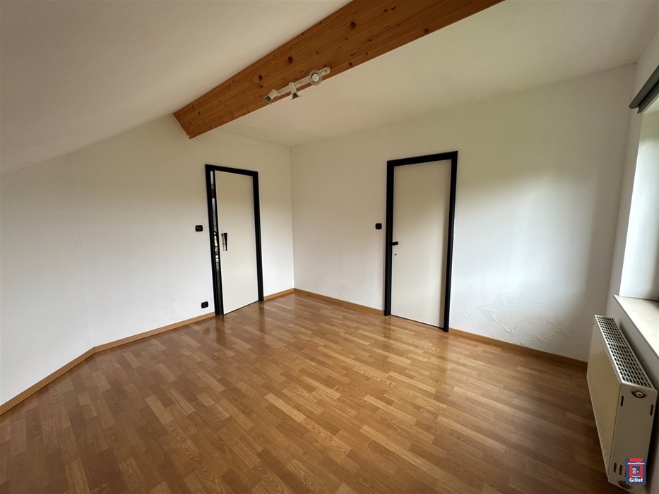 Étonnante maison 4 chambres avec piscine intérieure