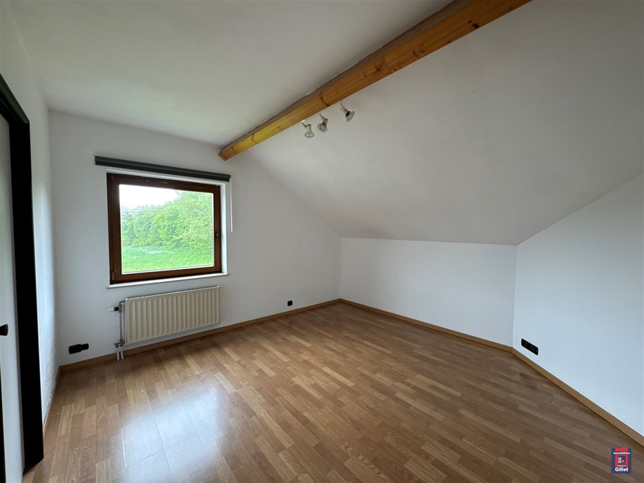 Étonnante maison 4 chambres avec piscine intérieure