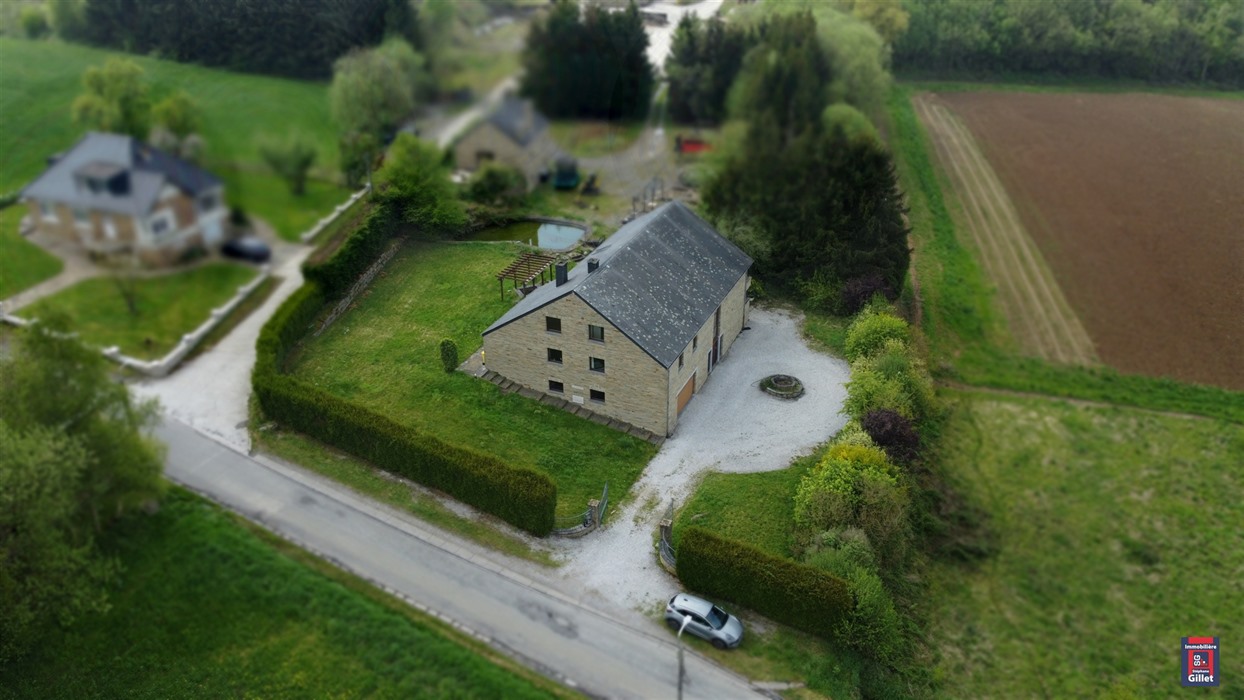 Étonnante maison 4 chambres avec piscine intérieure