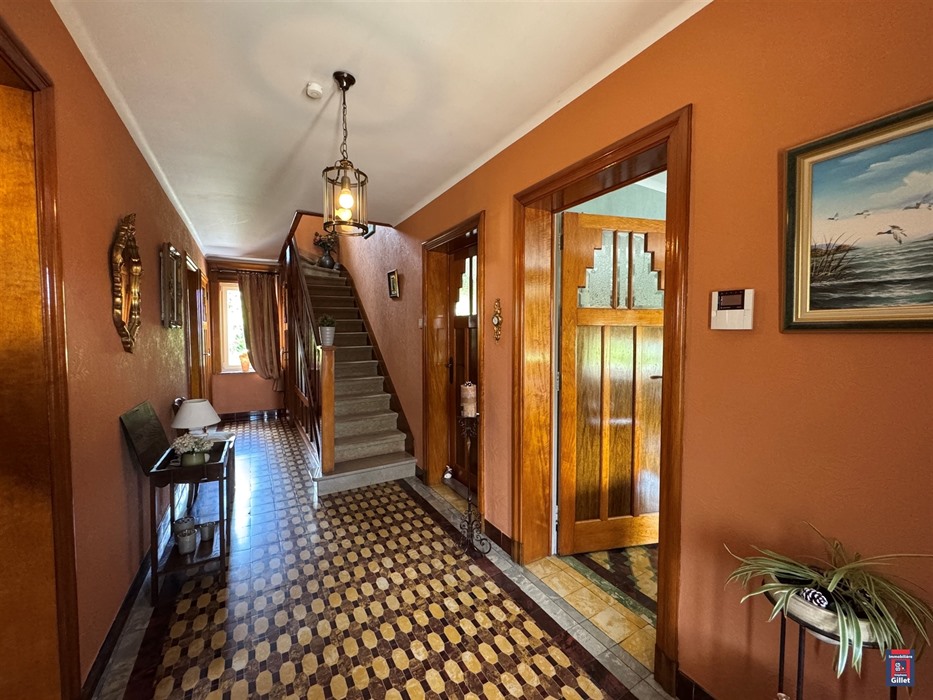 Magnifique maison en pierre au centre du village