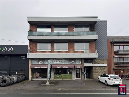 Immeuble de rapport composé de 2 appartements et un RDC commercial