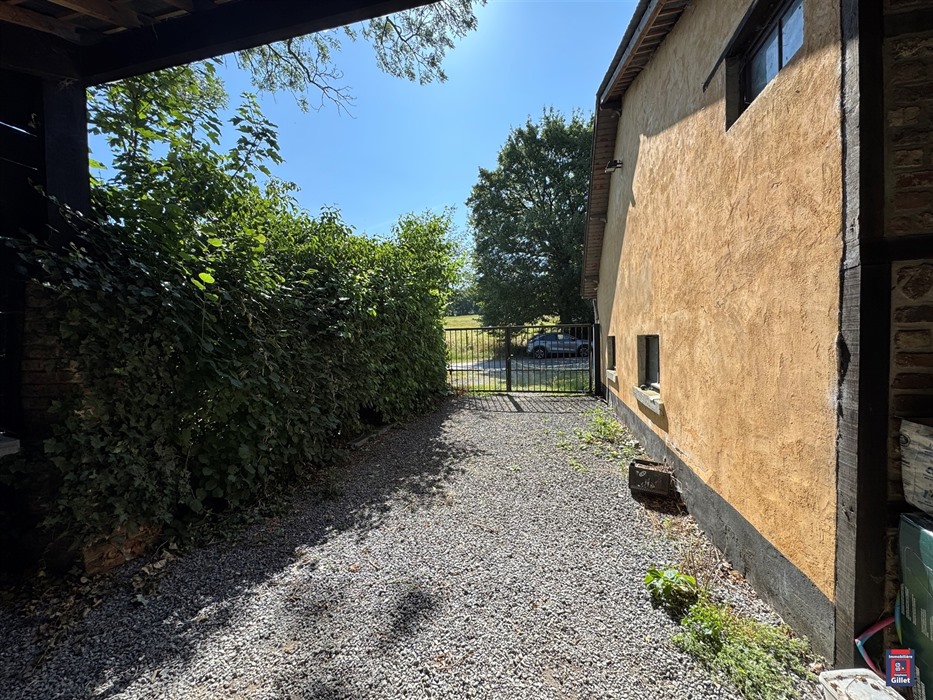 Grande maison villageoise à Groynne