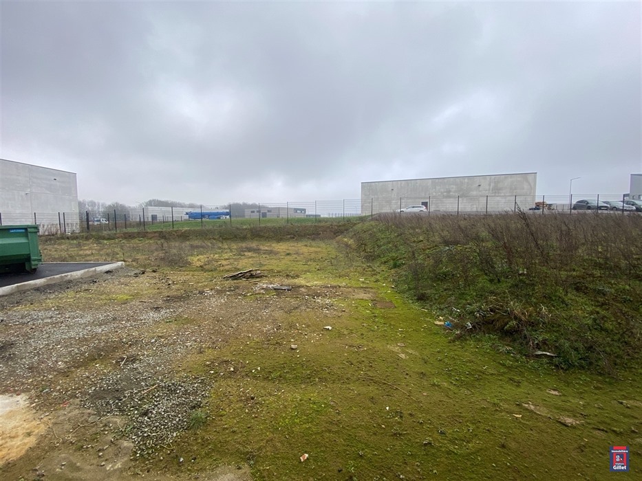 zoning Mecalys - Terrain avec permis pour atelier -