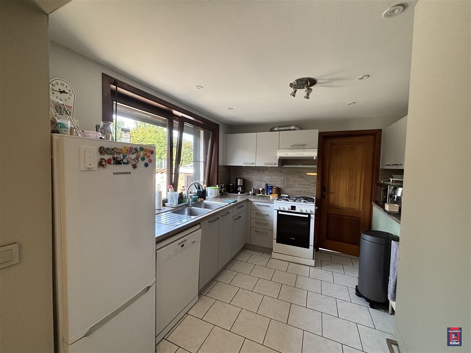 Spacieuse maison villageoise sur magnifique parcelle de 20 ares