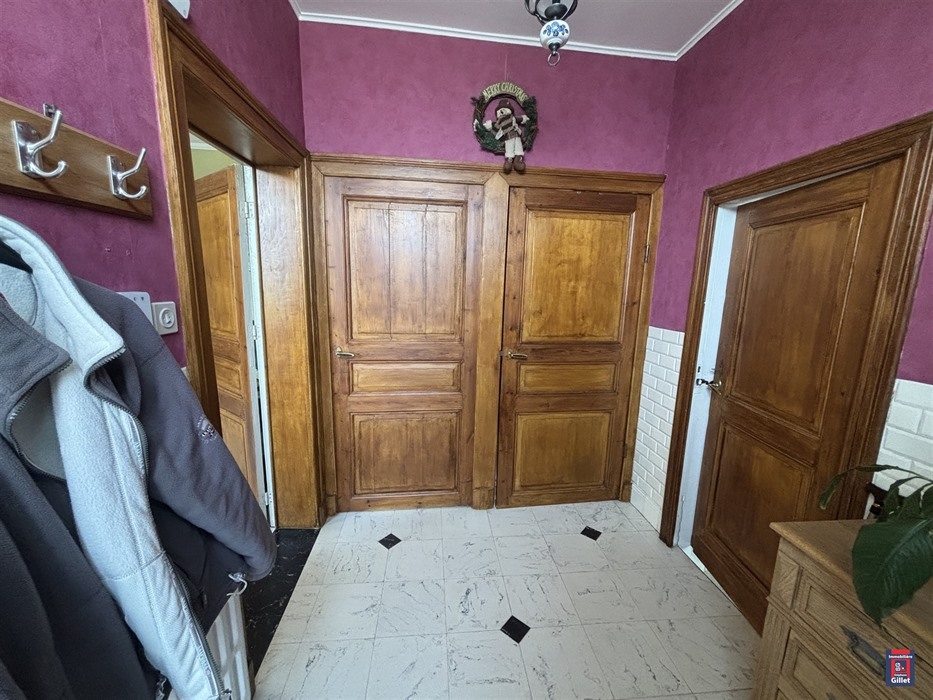 Spacieuse maison villageoise sur magnifique parcelle de 20 ares