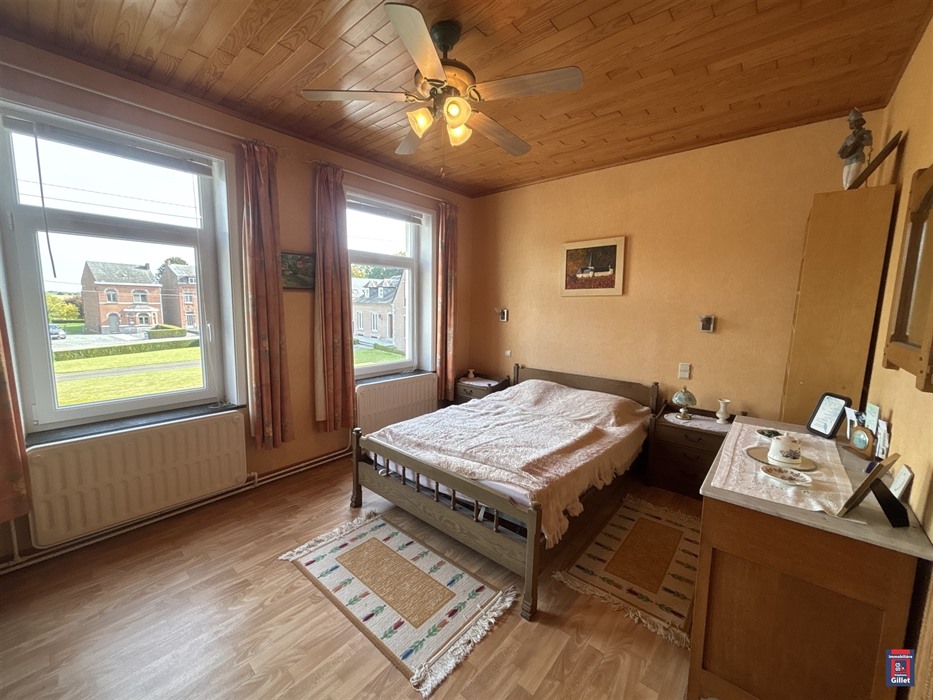 Spacieuse maison villageoise sur magnifique parcelle de 20 ares