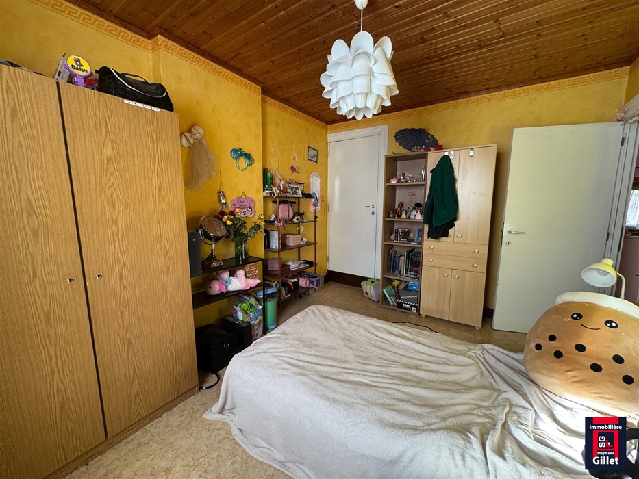 Agréable maison de ville sur terrain de 4 ares