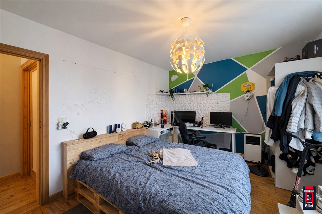 Spacieuse maison de village avec parkings et 6 chambres