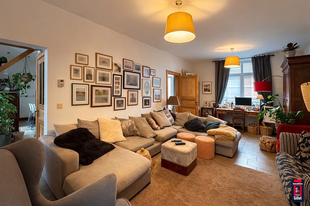 Spacieuse maison de village avec parkings et 6 chambres