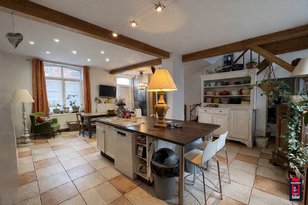 Spacieuse maison de village avec parkings et 6 chambres