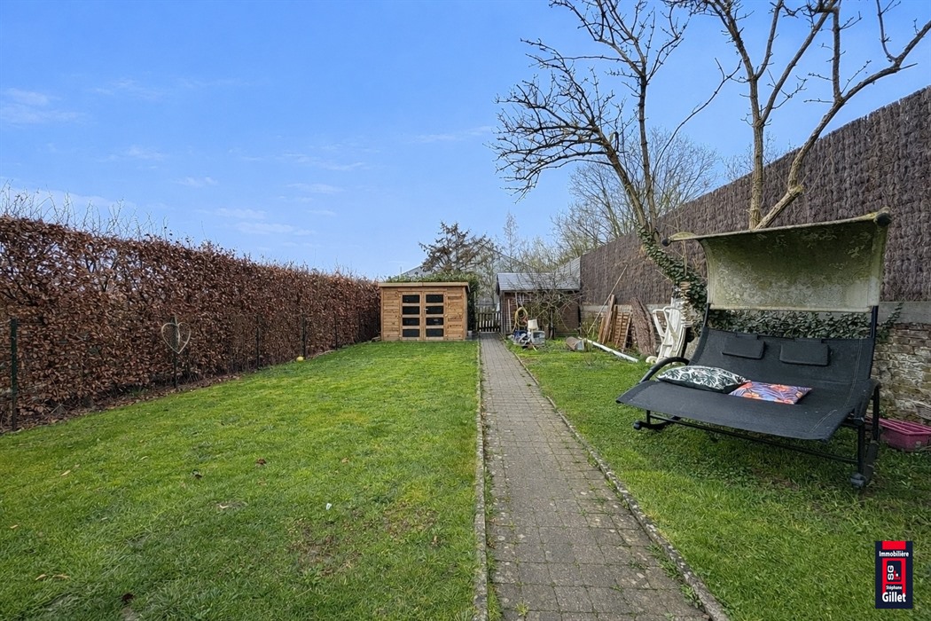 Spacieuse maison de village avec parkings et 6 chambres