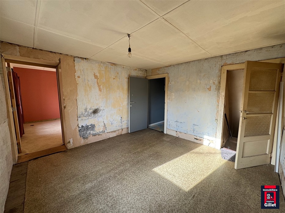 Maison en pierre au beau potentiel d’aménagement