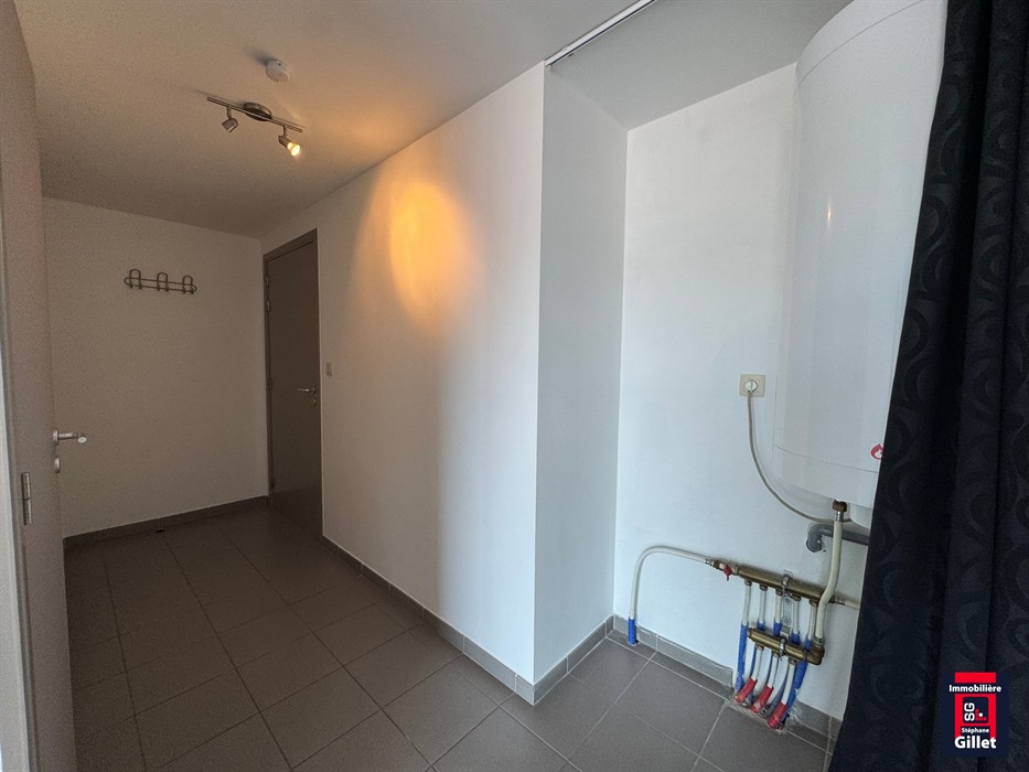 Appartement 1 chambre, à proximité des commerces et du centre ville.