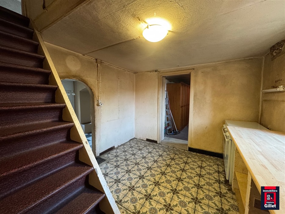 Maison en pierre au beau potentiel d’aménagement