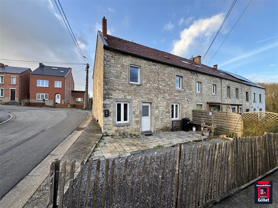 Maison en pierre au beau potentiel d’aménagement