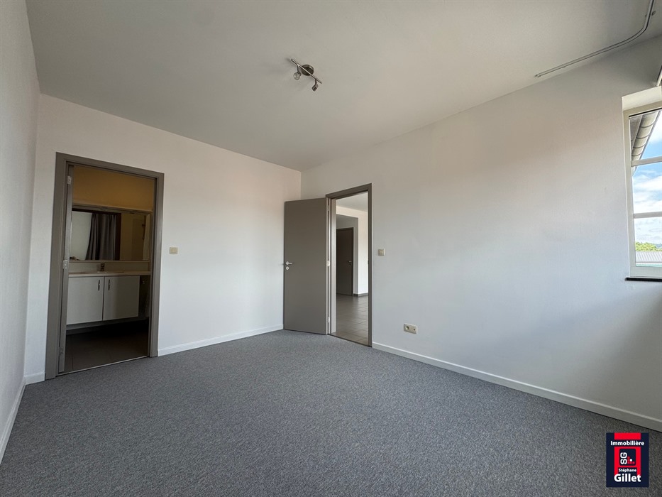 Appartement 1 chambre, à proximité des commerces et du centre ville.