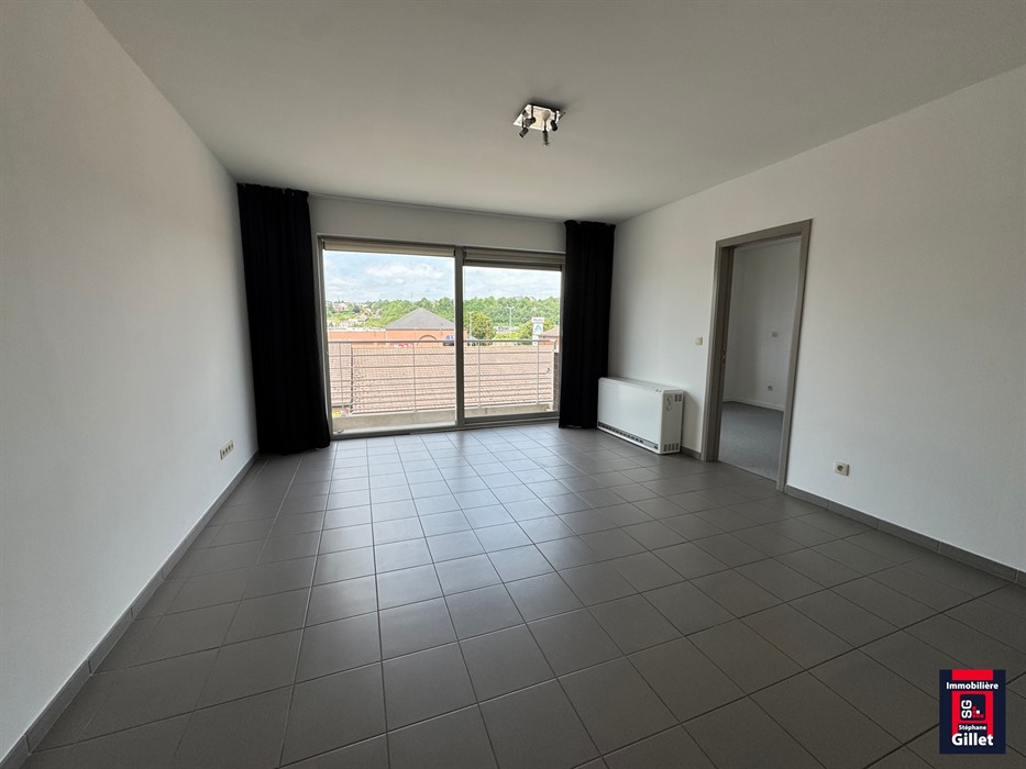 Appartement 1 chambre, à proximité des commerces et du centre ville.