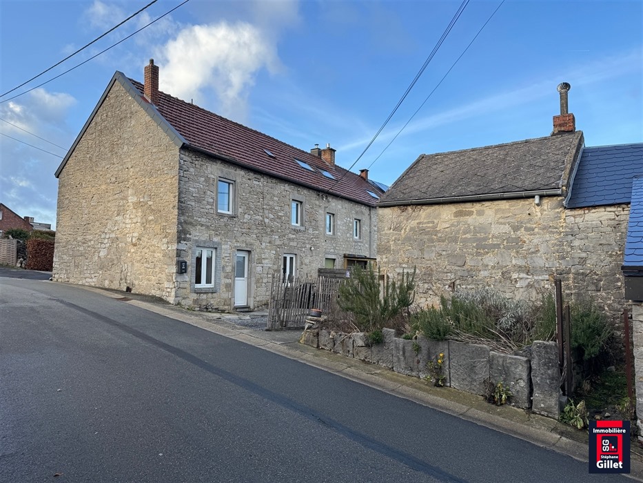 Maison en pierre au beau potentiel d’aménagement