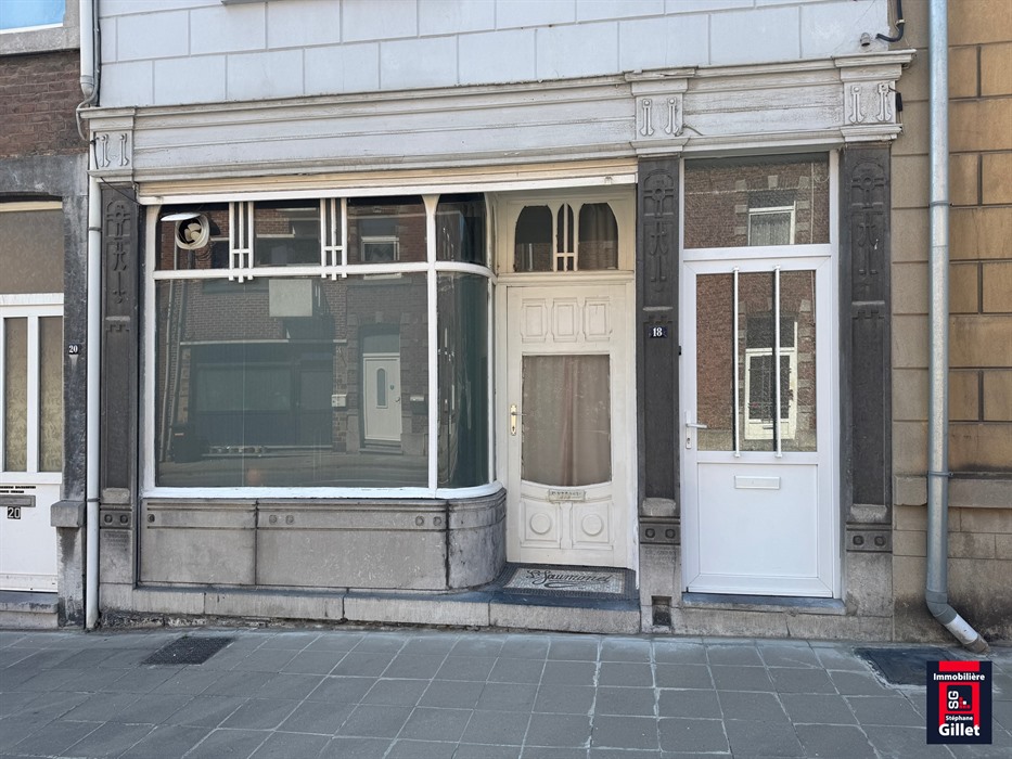 Espace commercial / bureau / stockage d’environ 20 m²