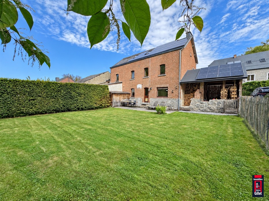 Maison villageoise pleine de charme avec terrain batissable attenant