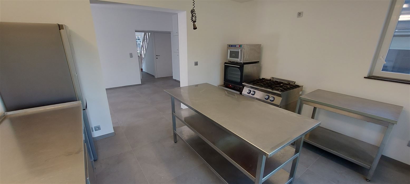 Handelsruimte met woonst