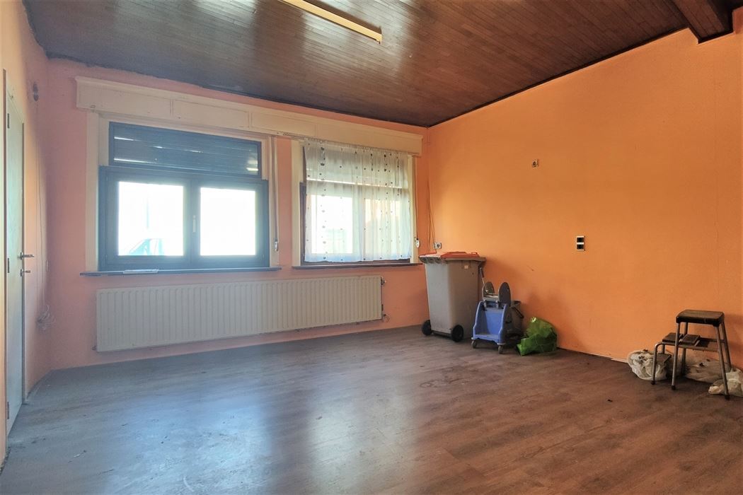Handelspand met woonst op top locatie te Smeermaas