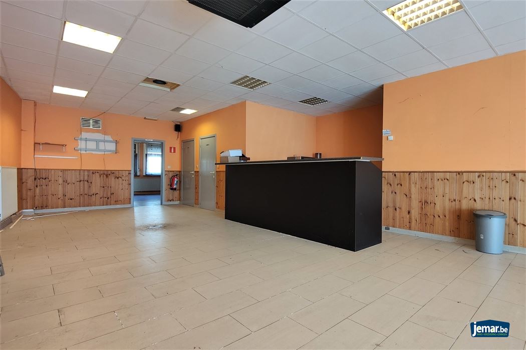 Handelspand met woonst op top locatie te Smeermaas