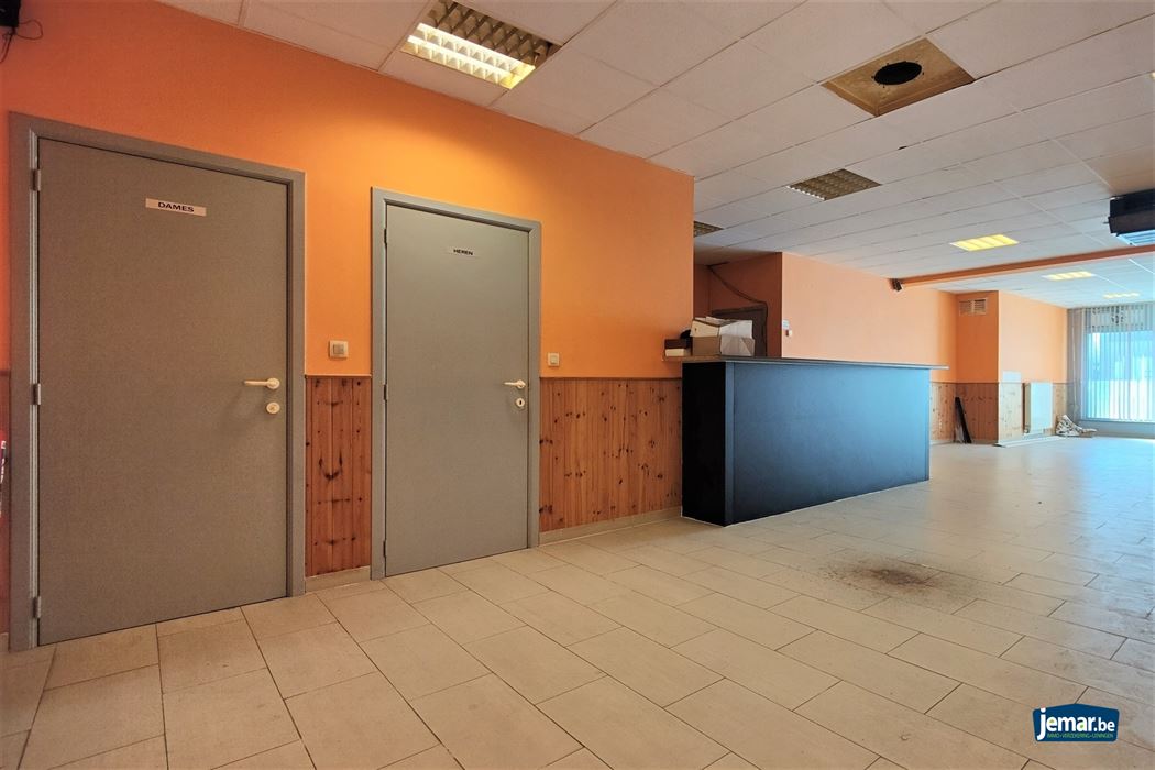 Handelspand met woonst op top locatie te Smeermaas