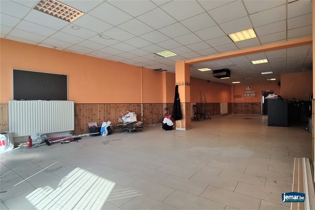 Handelspand met woonst op top locatie te Smeermaas