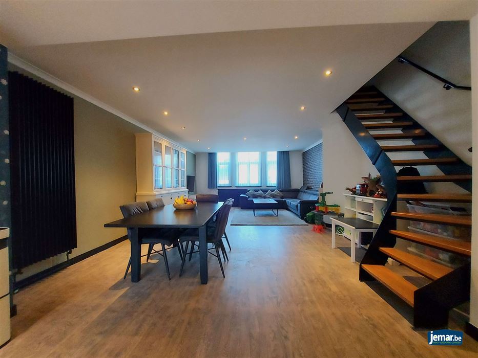 Handelspand met woonst en achteringang op de Pauwengraaf