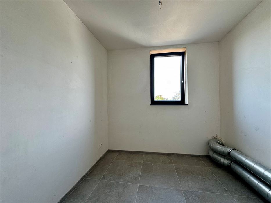 Nieuwbouwwoning BEN met 4 slpk, tuin en carport
