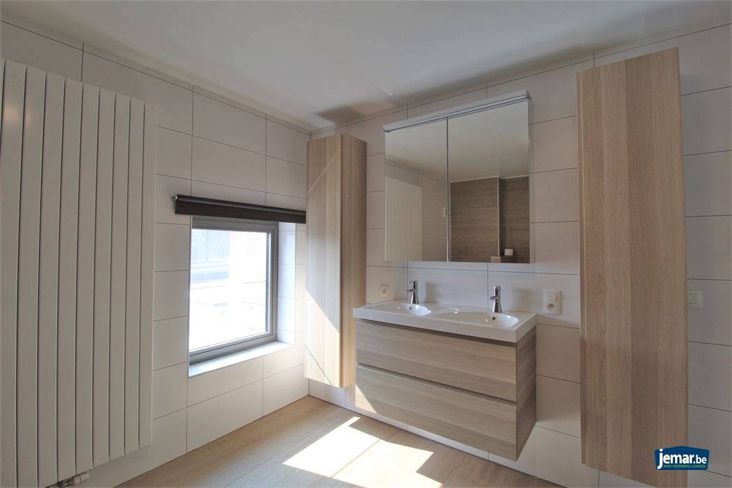 Gerenoveerde woning + handelshuis