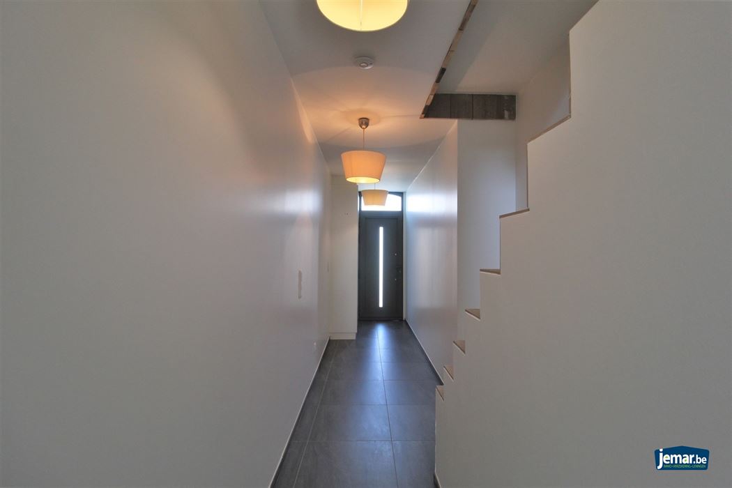 Gerenoveerde woning + handelshuis