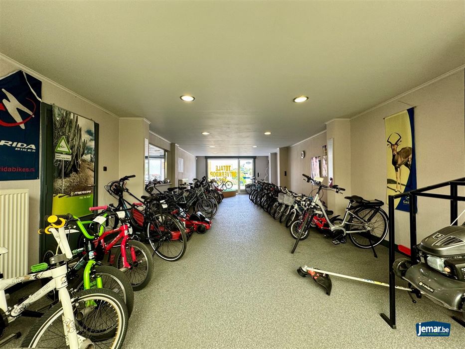 Gerenoveerde woning + handelshuis