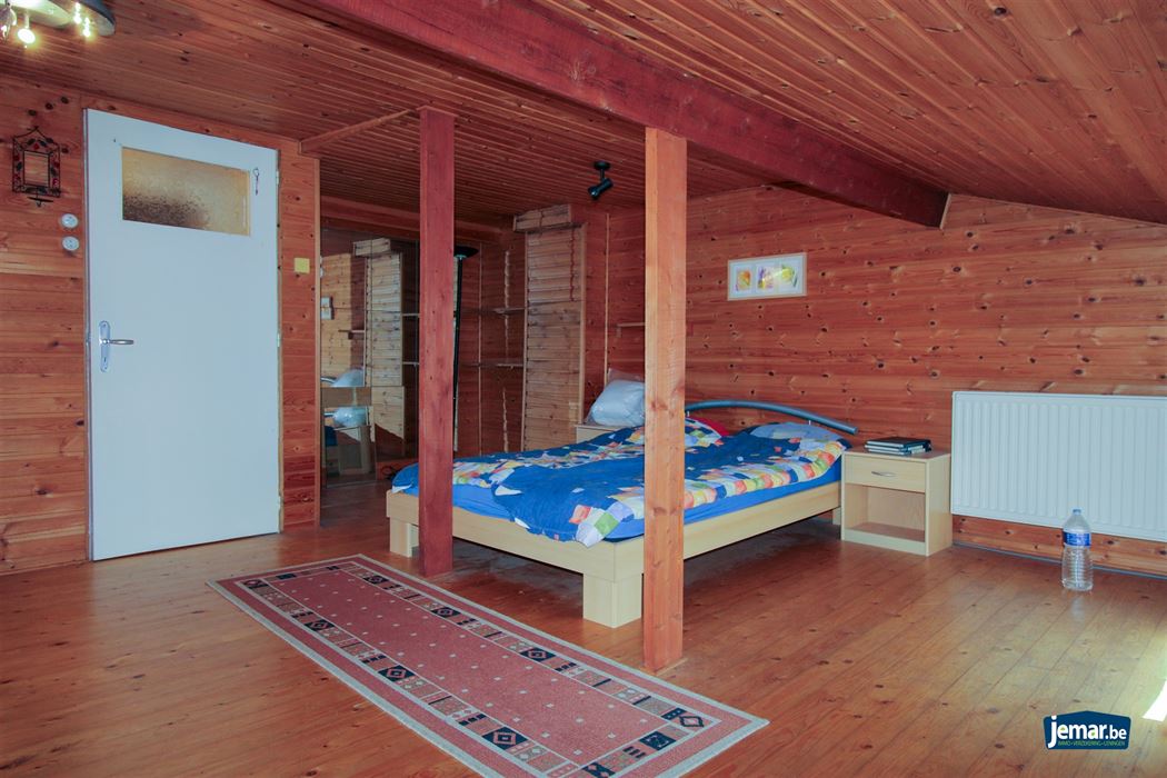 Te renoveren woning met 3 slaapkamers in Maasmechelen!