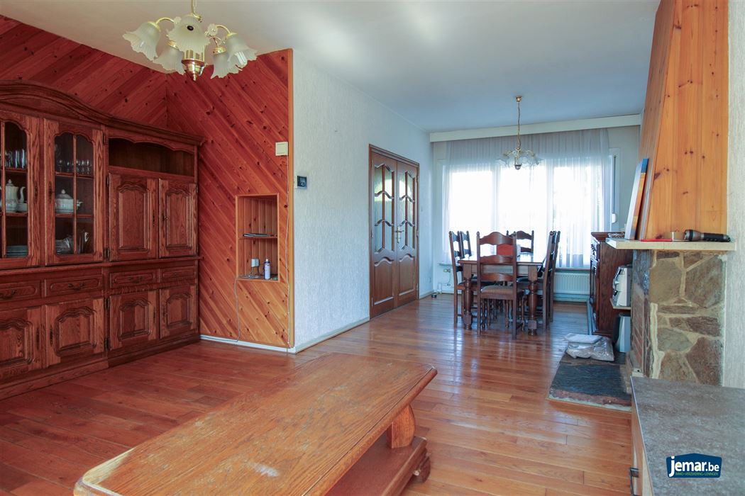 Te renoveren woning met 3 slaapkamers in Maasmechelen!