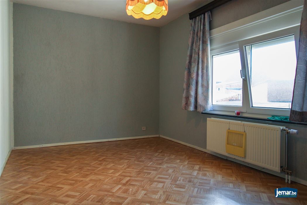 Te renoveren woning met 3 slaapkamers in Maasmechelen!