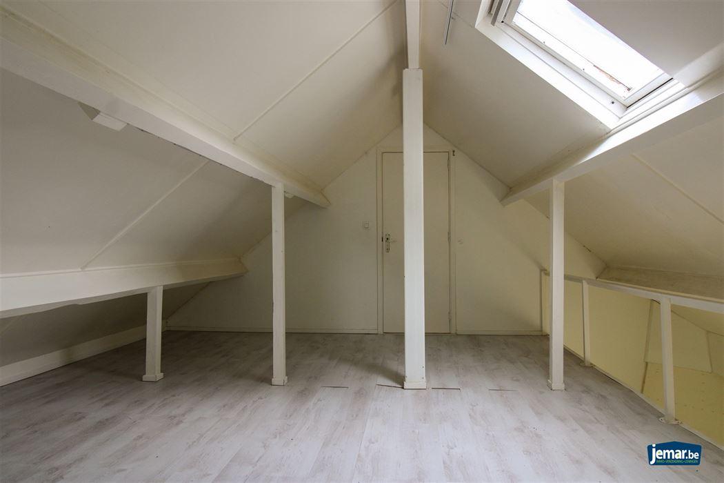 Te renoveren villa op toplocatie te Maasmechelen!