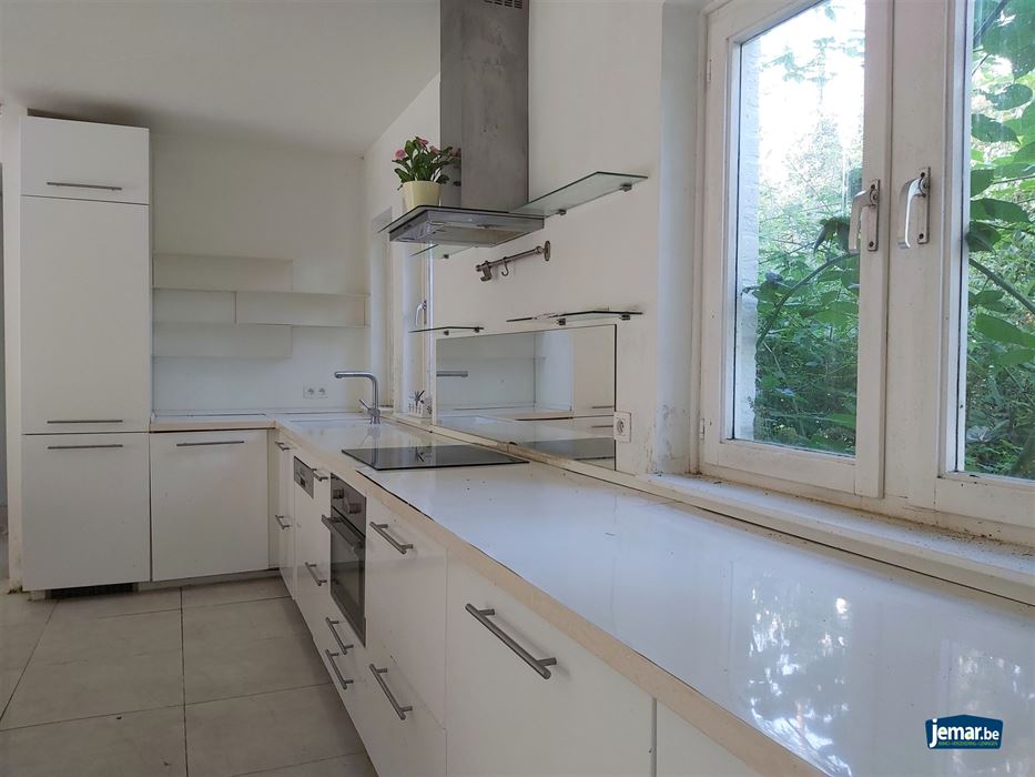 Te renoveren villa op toplocatie te Maasmechelen!