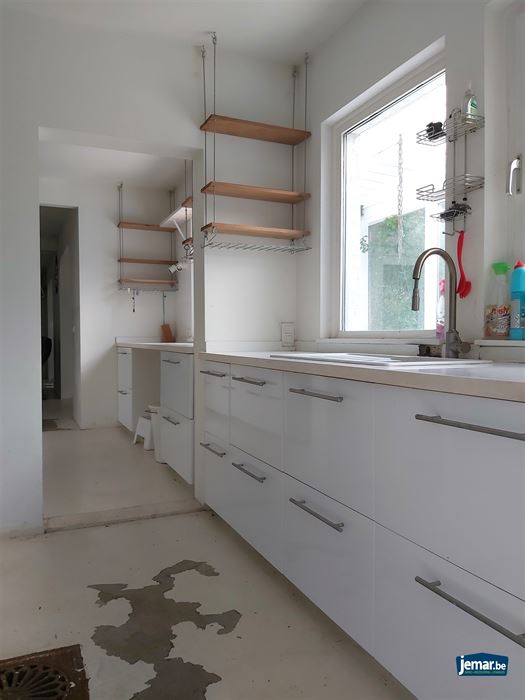 Te renoveren villa op toplocatie te Maasmechelen!