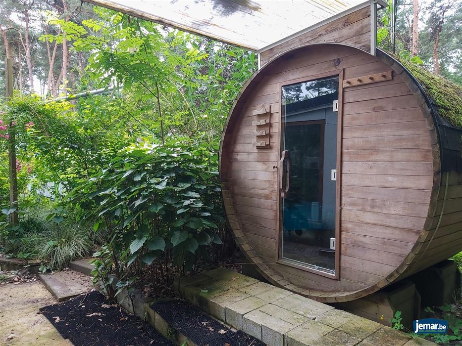 Te renoveren villa op toplocatie te Maasmechelen!