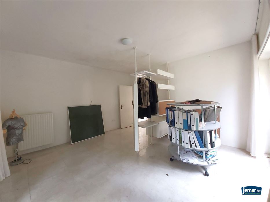Te renoveren villa op toplocatie te Maasmechelen!