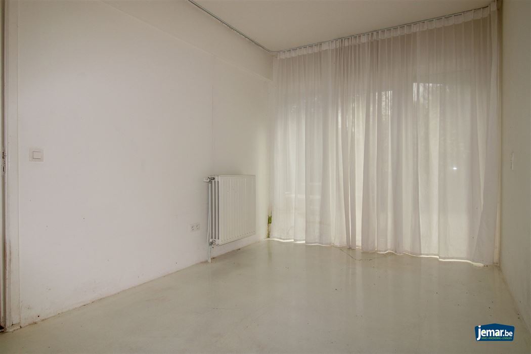 Te renoveren villa op toplocatie te Maasmechelen!