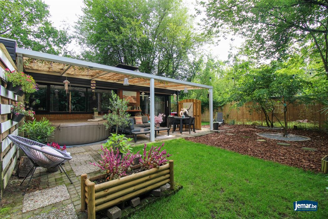 Bungalow met 2 slaapkamers op prachtig gelegen perceel van 4a11ca op vakantiedomein Sonnevijver te Rekem!