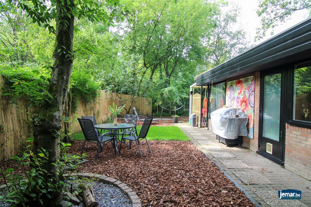 Bungalow met 2 slaapkamers op prachtig gelegen perceel van 4a11ca op vakantiedomein Sonnevijver te Rekem!