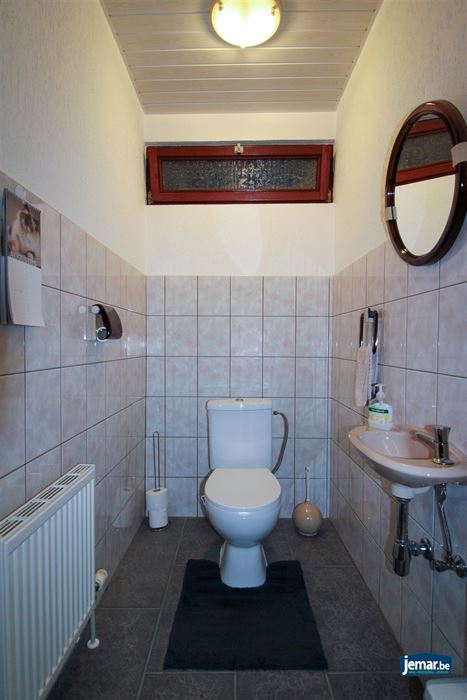 Gelijkvloerse woning met 3 slaapkamers (uitbreiding mogelijk) in doodlopende straat te Opgrimbie!