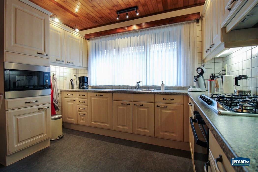 Gelijkvloerse woning met 3 slaapkamers (uitbreiding mogelijk) in doodlopende straat te Opgrimbie!