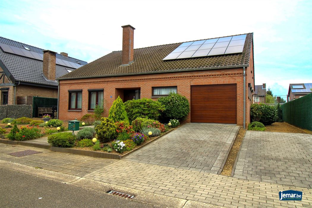 Gelijkvloerse woning met 3 slaapkamers (uitbreiding mogelijk) in doodlopende straat te Opgrimbie!