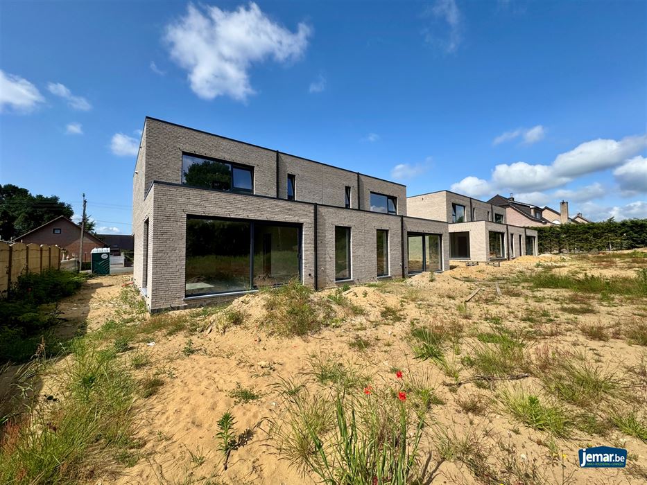 Nieuwbouwwoningen - instapklaar, energiezuinig, prachtige ligging en 3 slaapkamers