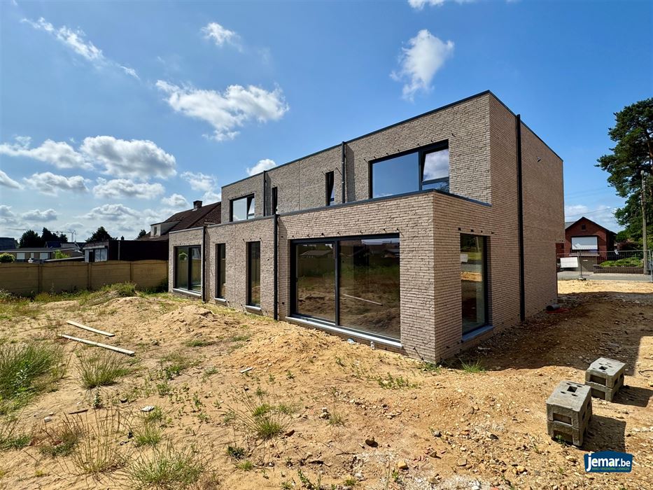 Nieuwbouwwoningen - instapklaar, energiezuinig, prachtige ligging en 3 slaapkamers